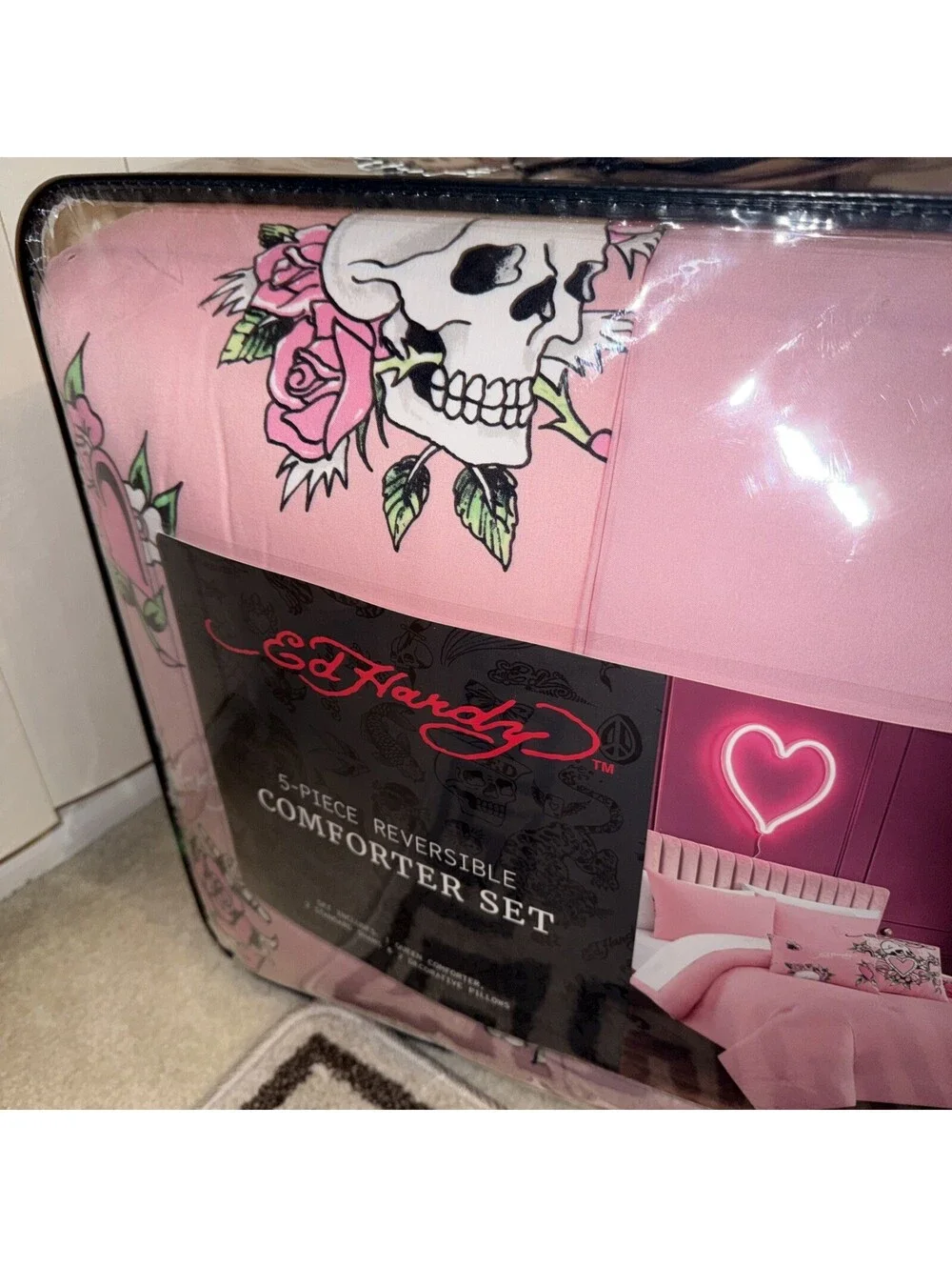 Ed Hardy pink ed